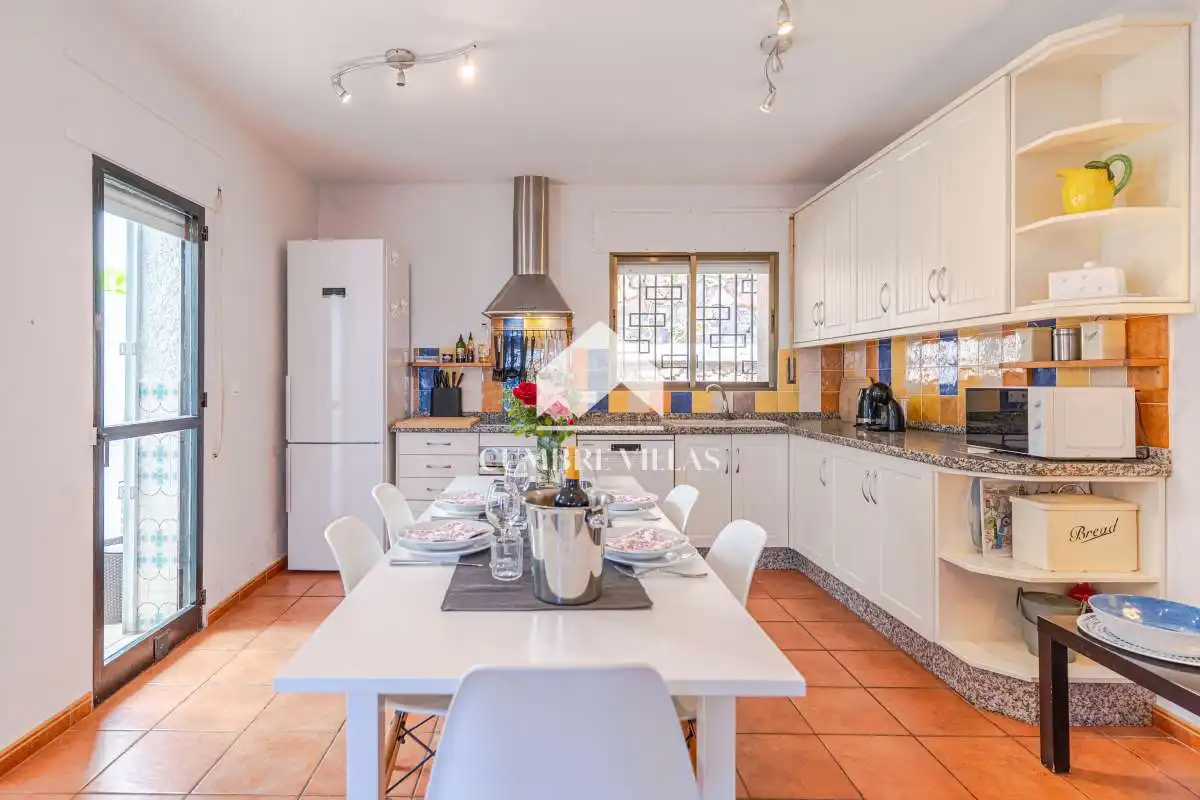 Kitchen of Houses for sale in Salobreña  with Private garden, Terrace and Internet