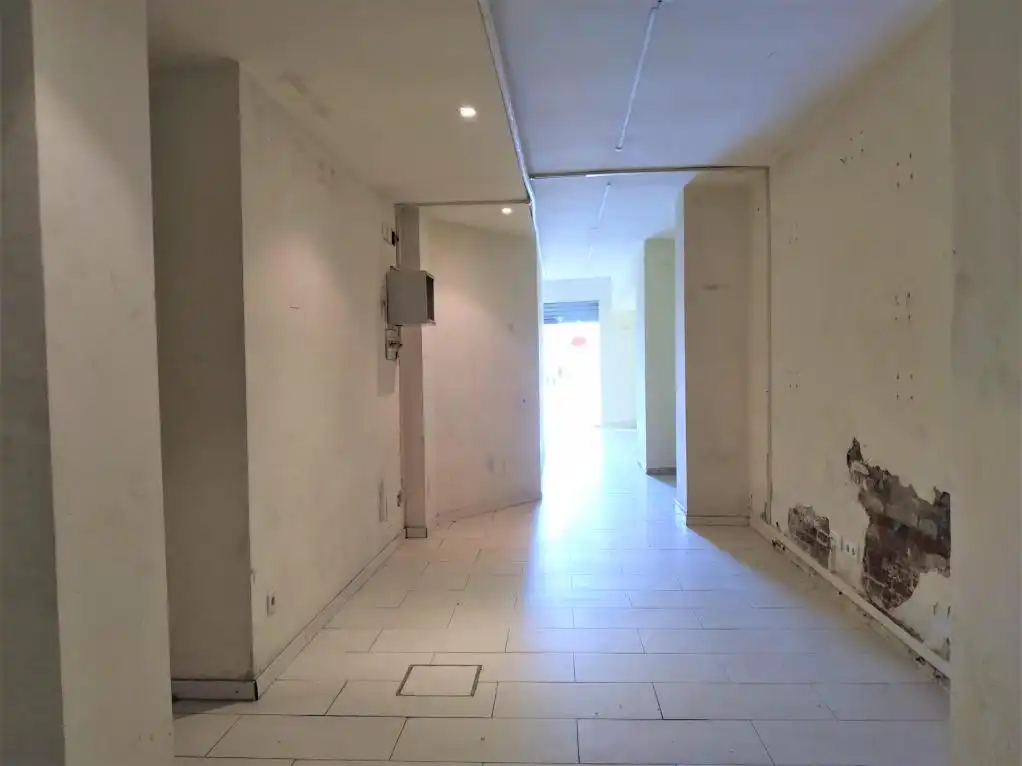 Local en venta en Carrer de Padilla, 192, Sagrada Família