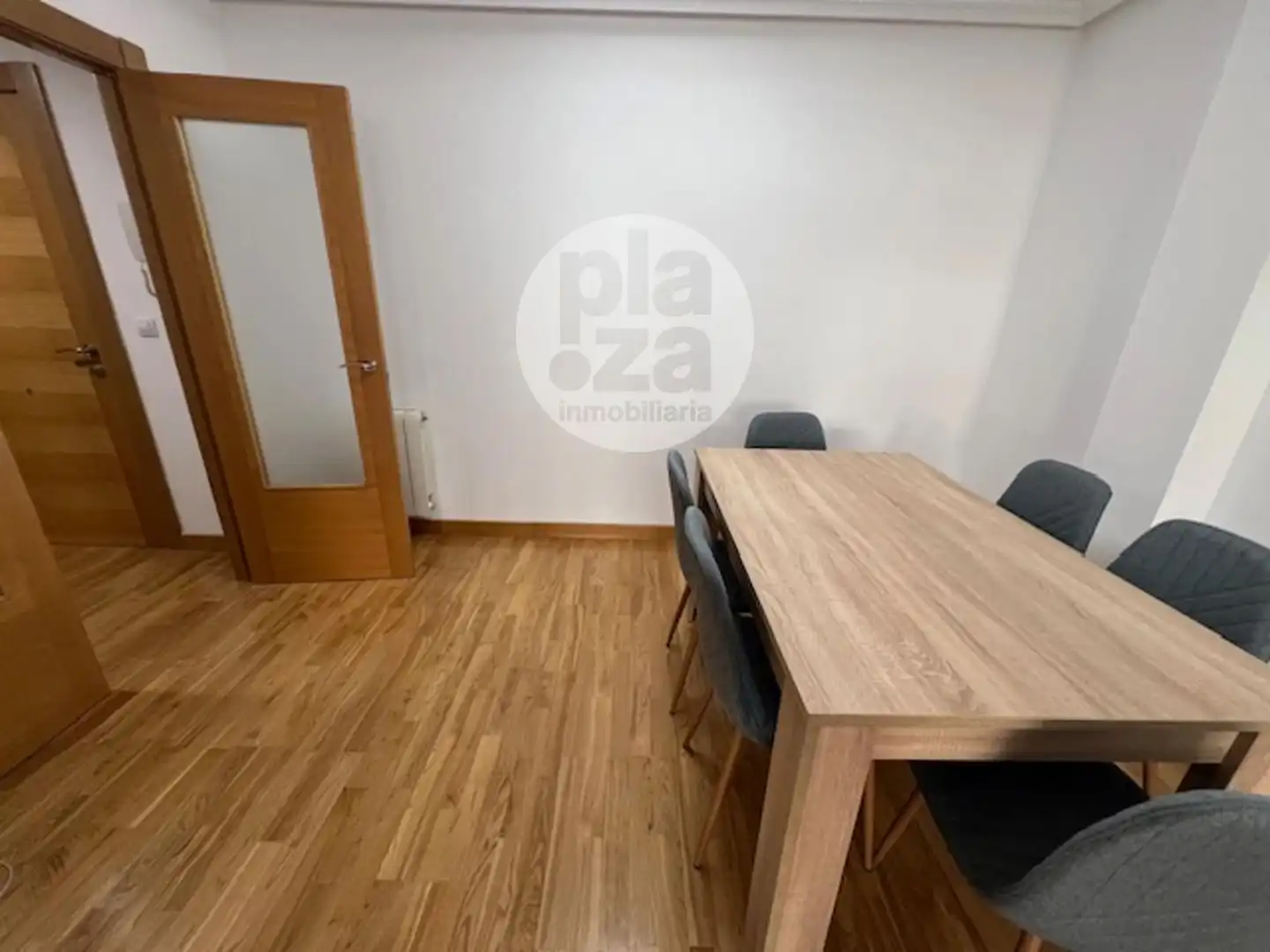Piso de alquiler en Sorbona, Universidad - Las Huelgas