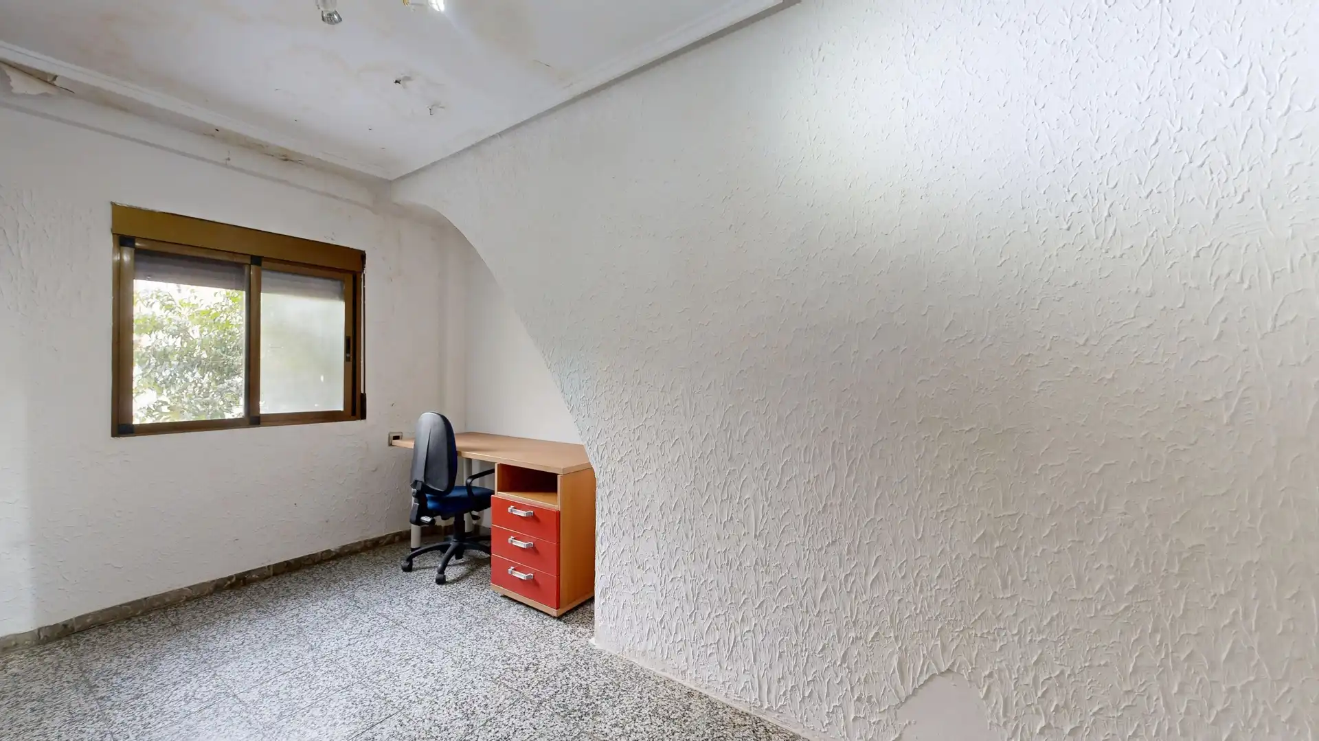 Piso en venta en Torrent con Jardín privado, Terraza y Trastero