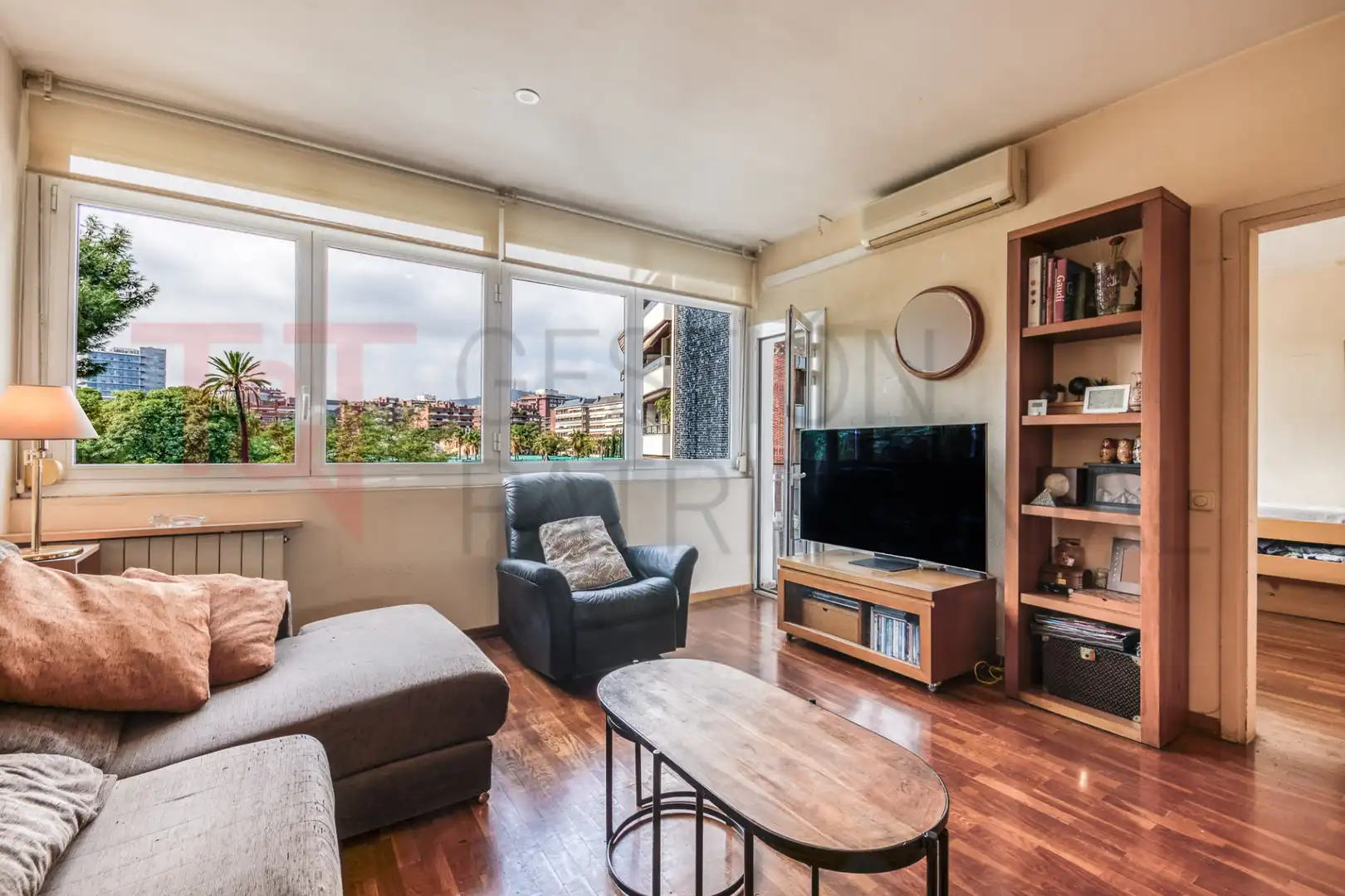 Sala de estar de Piso en venta en Barcelona con Aire acondicionado, Calefacción y Parquet