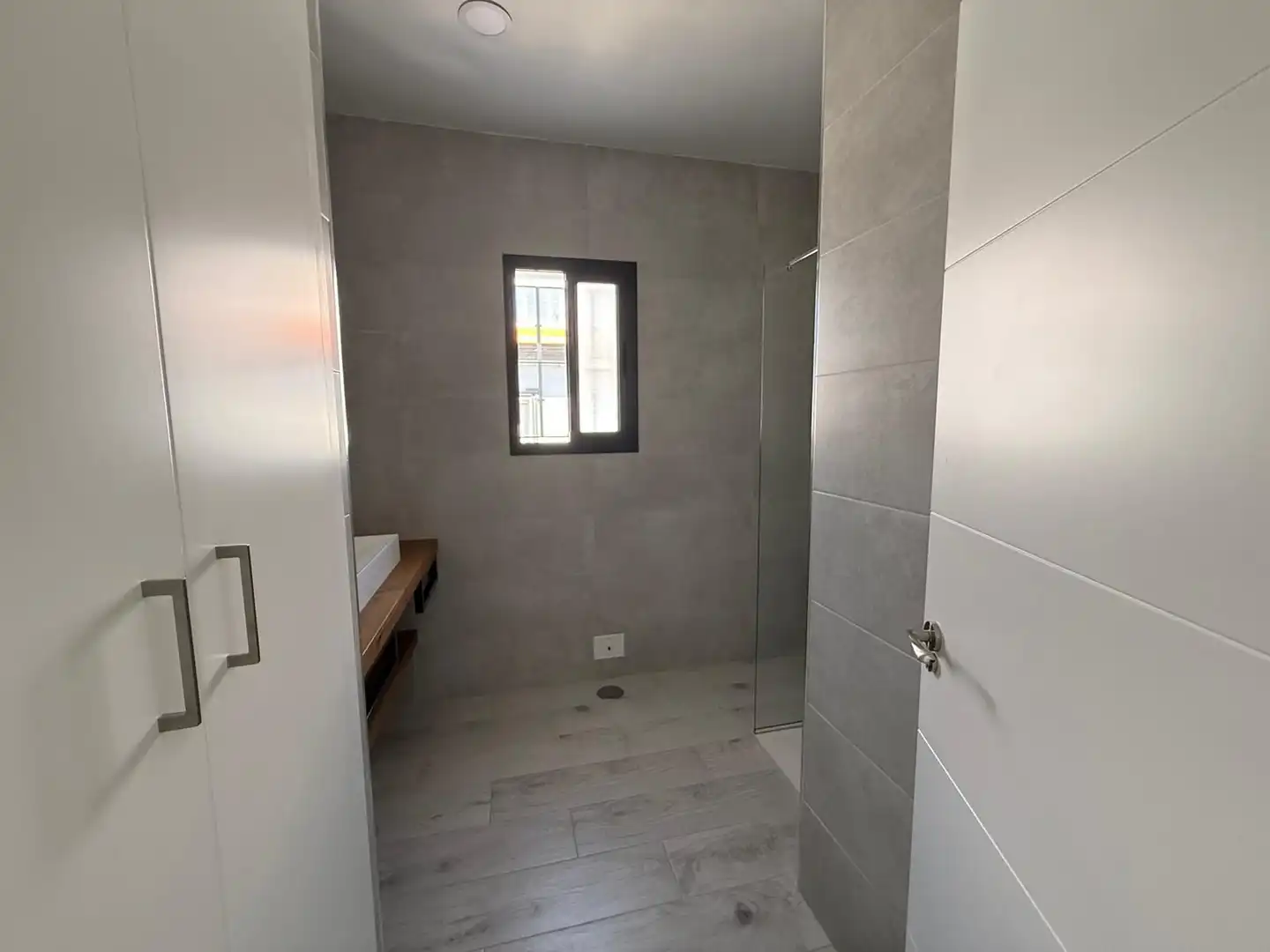 Badezimmer von Gebäude zum Verkauf in Utrera