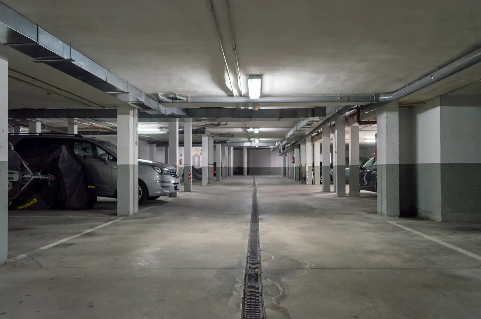 Parking de Apartamento en venta en Fontanar con Parquet, Trastero y Piscina comunitaria