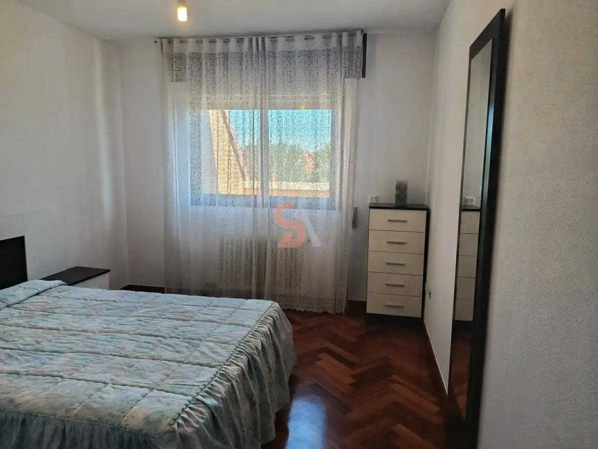 Bedroom of Flat for rent in Valladolid  with Heating, Terrace and Storage room
