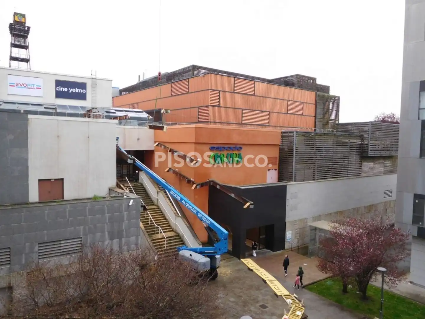 Vista exterior de Piso en venta en A Coruña Capital  con Calefacción, Trastero y Amueblado