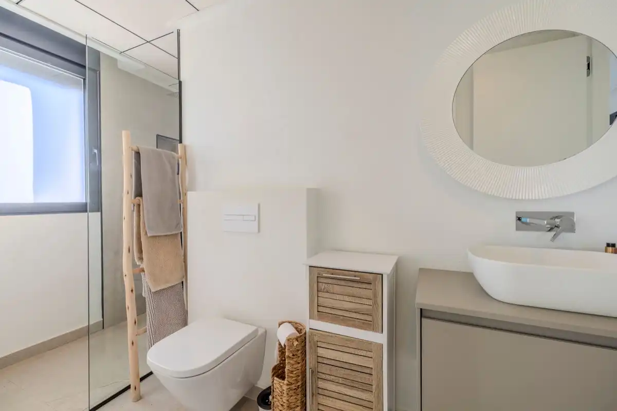Bathroom of Houses for sale in Dénia  with Air Conditioner, Heating and Private garden