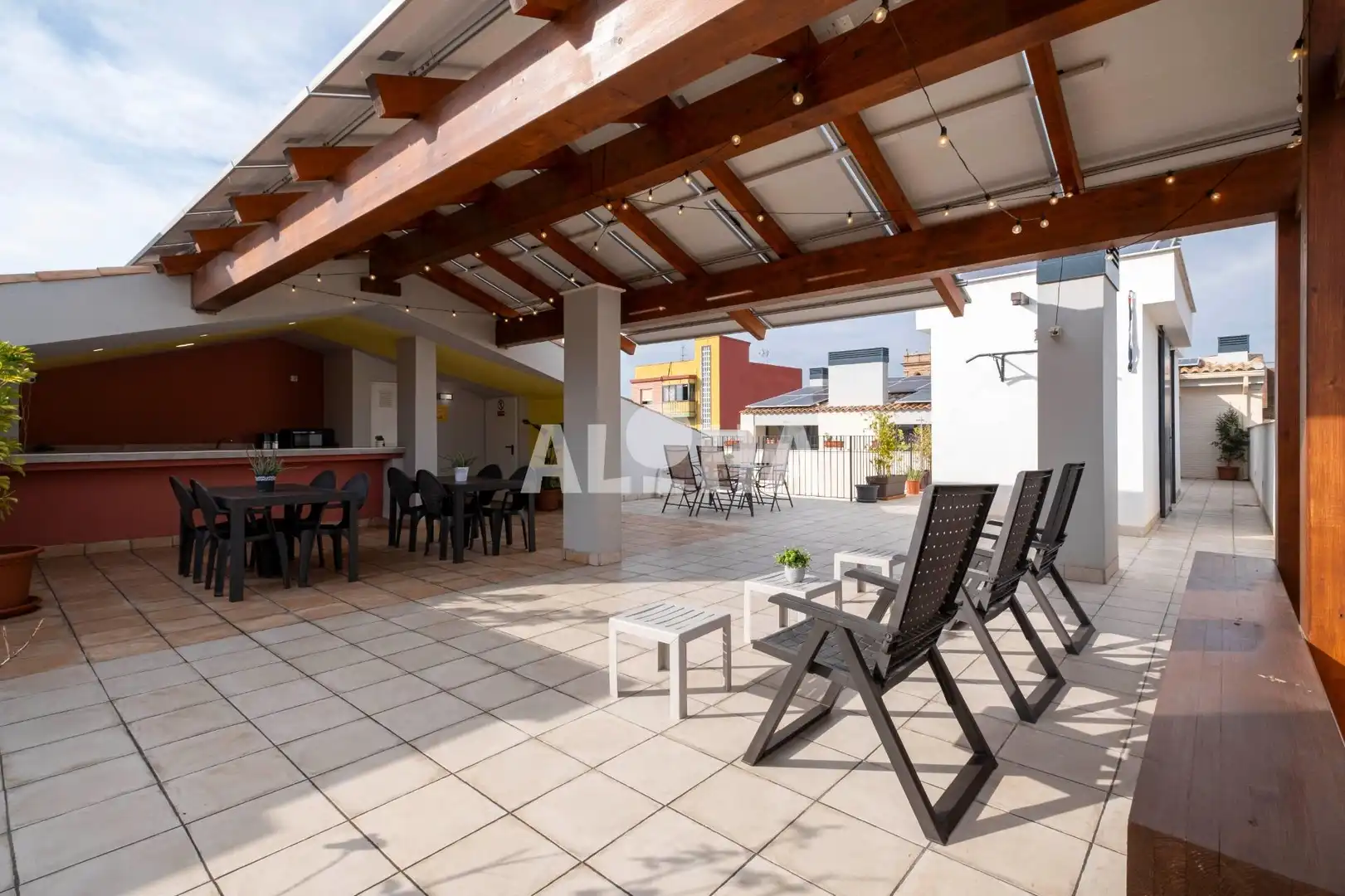 Terraza de Piso para compartir en Alfara del Patriarca con Aire acondicionado, Calefacción y Terraza