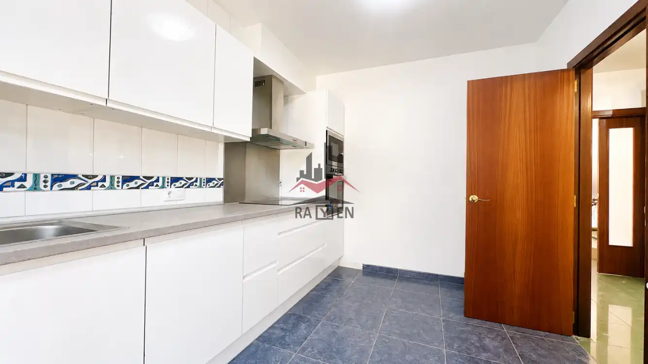 Cocina de Casa adosada en venta en Figueres con Calefacción