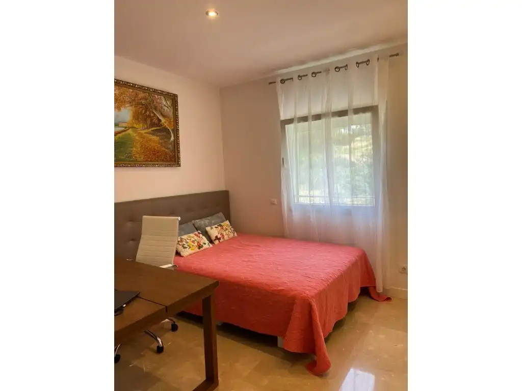 Habitación de Apartamento de alquiler en Calvià con Aire acondicionado, Jardín privado y Terraza