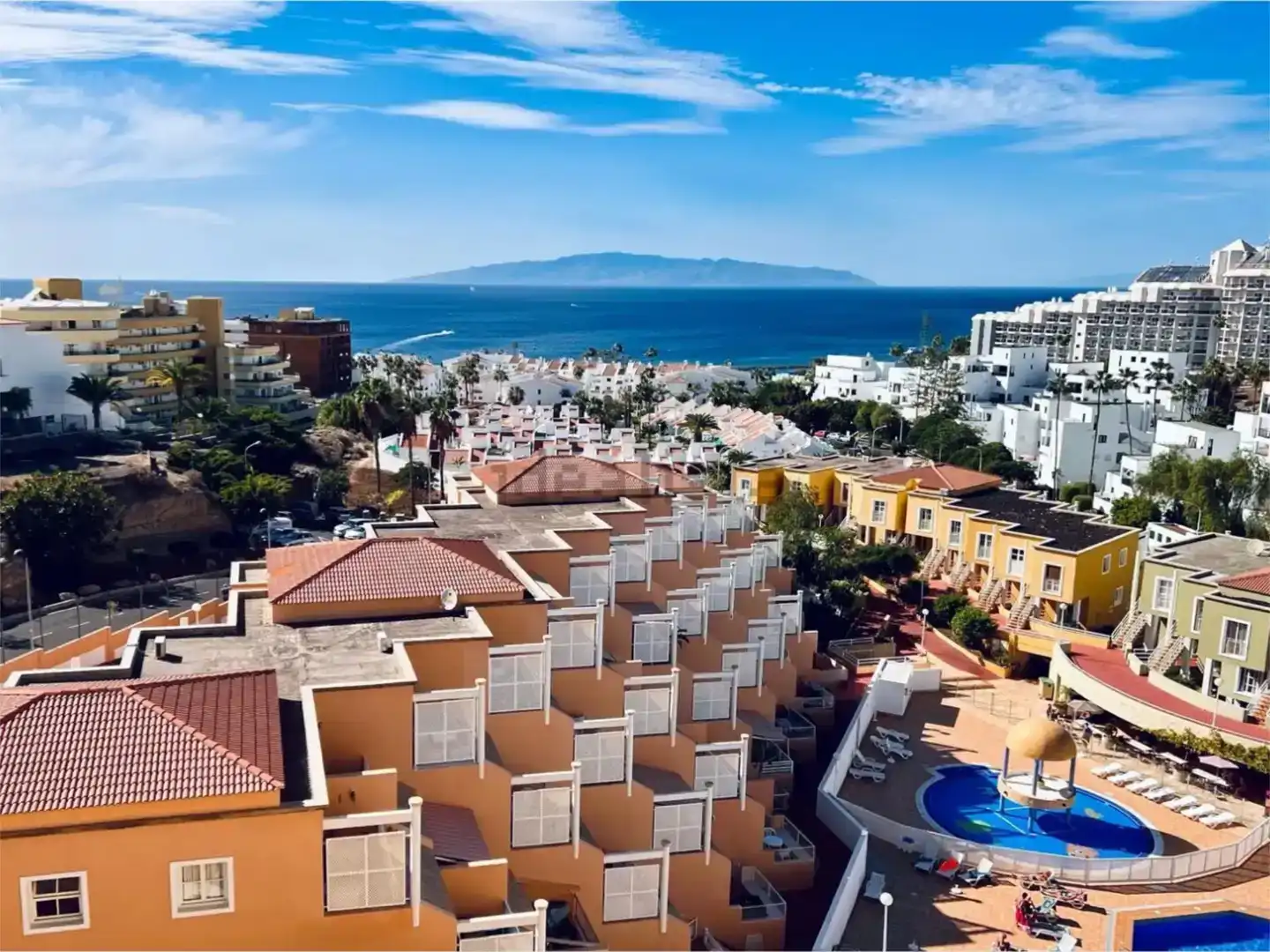 Exterior view of Flat for rent in Adeje  with Air Conditioner, Swimming Pool and Balcony