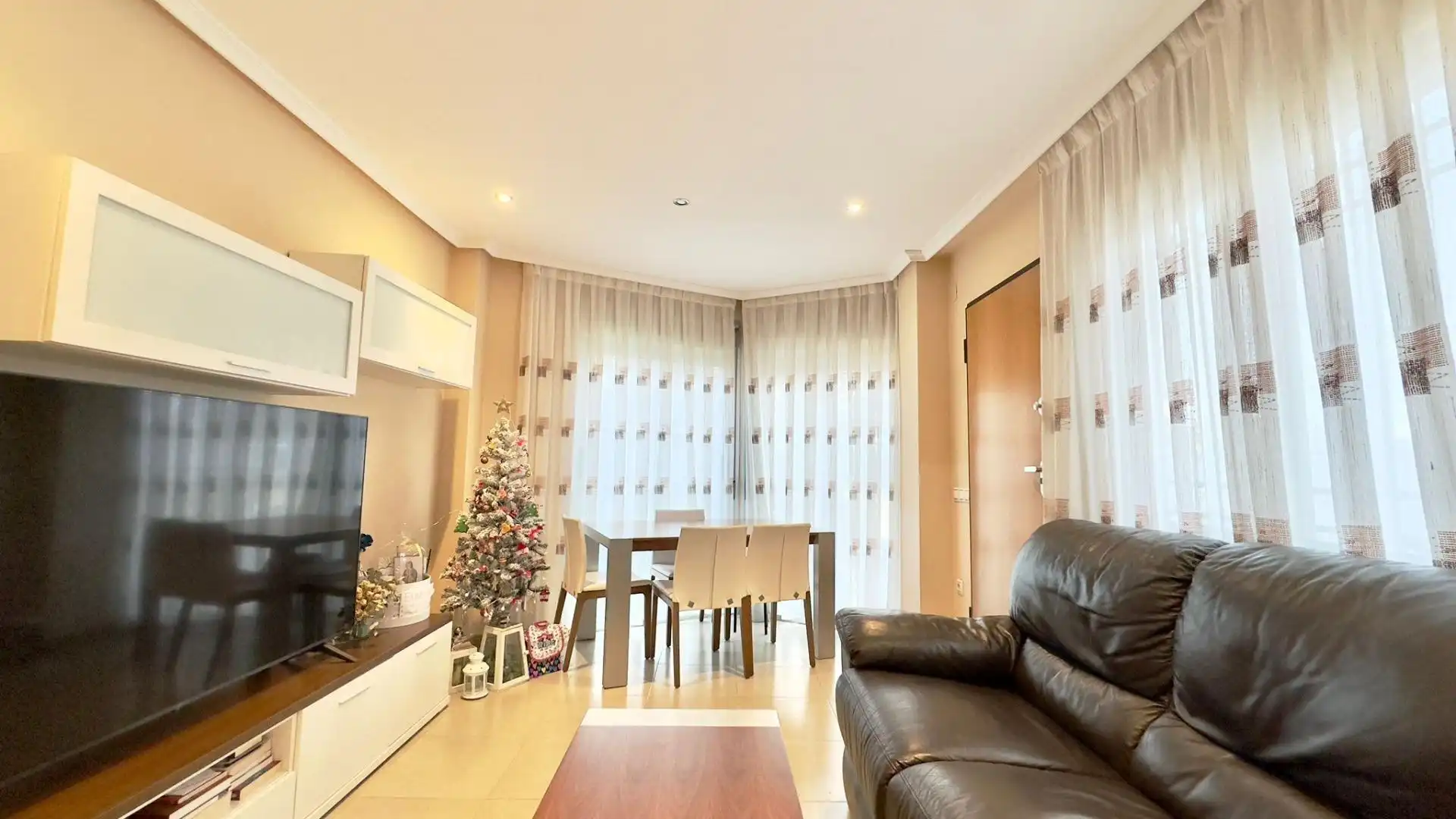 Sala de estar de Edificio en venta en Torrevieja