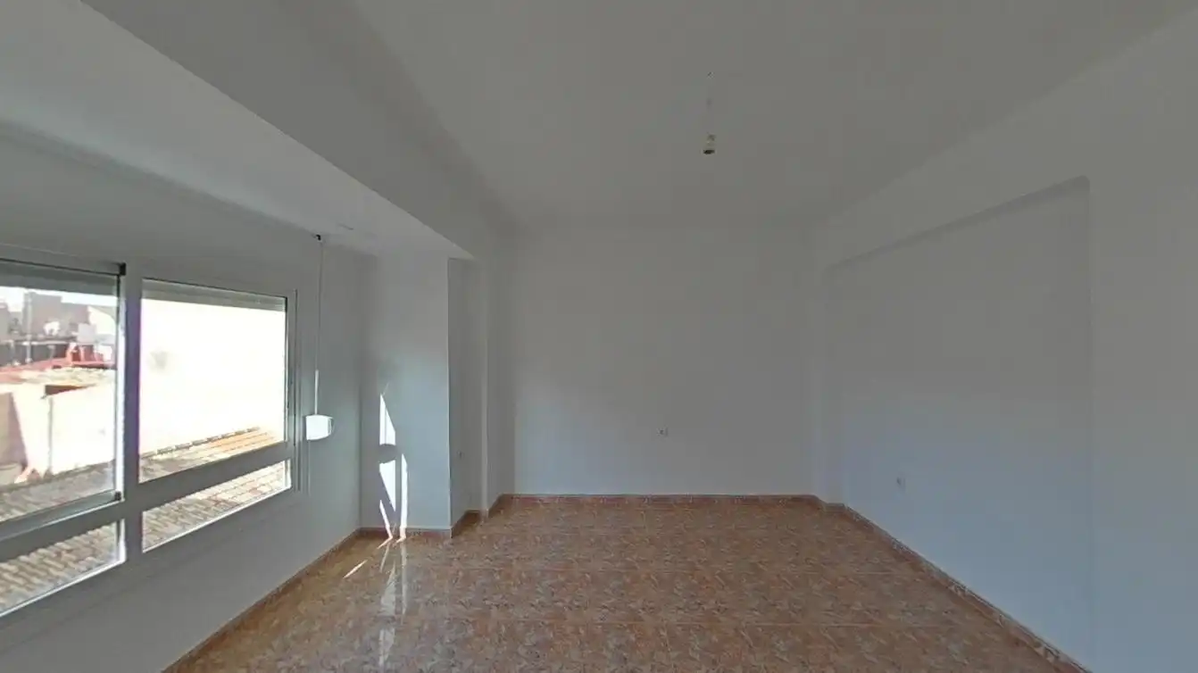 Flat for sale in C/ Modesto Lafuente, imagen 3