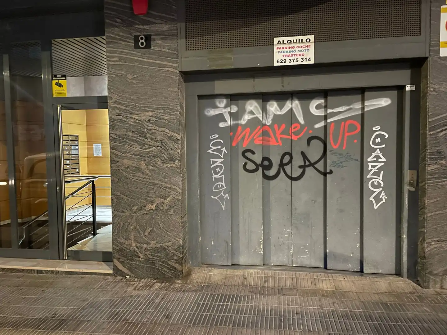 Parking with lift for sale in Carrer de Castella, imagen 12