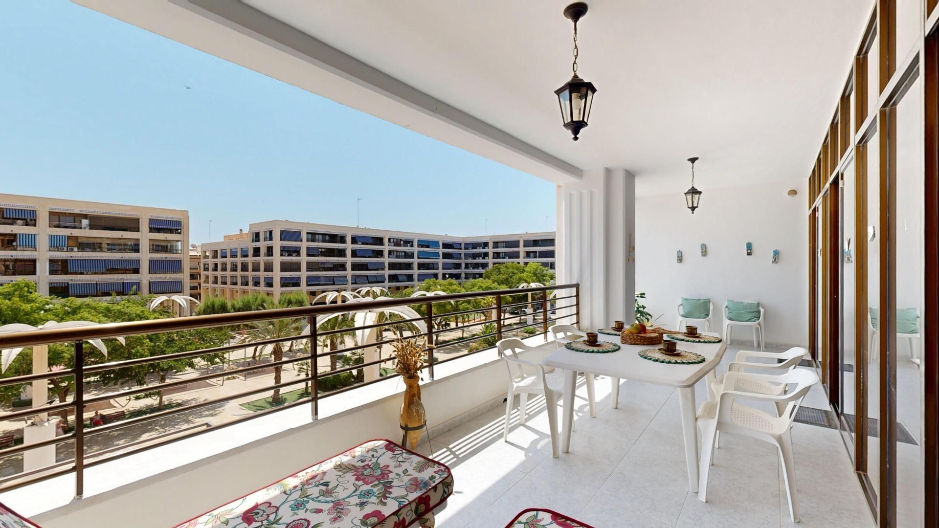 Terrace of Flat for sale in Guardamar del Segura  with Private garden, Terrace and Balcony