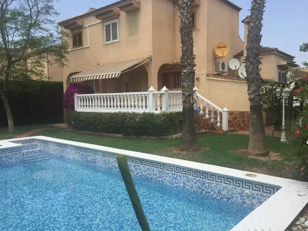 Villa mit Pool zum Verkauf in La Conarda, imagen 2