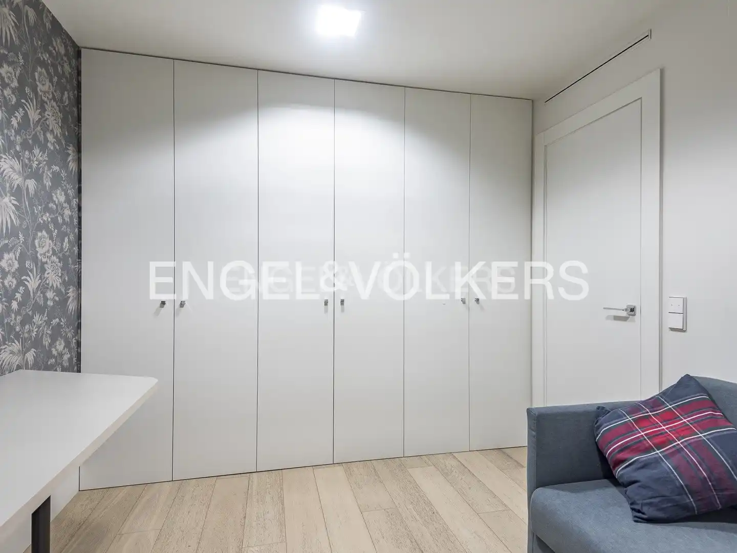 Bedroom of Flat for rent in Barcelona  with Air Conditioner, Heating and Parquet flooring