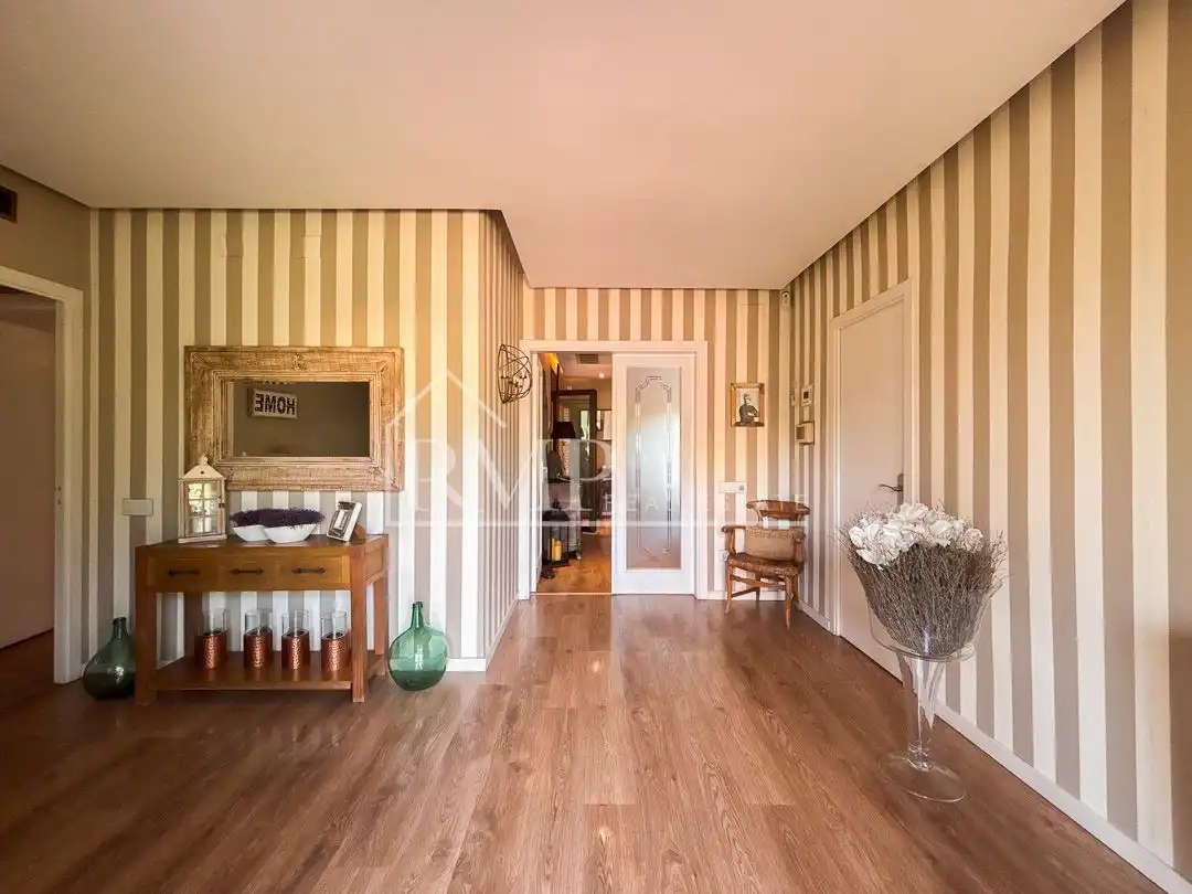 Casa amb piscina en venda a Barcelona s/n, imagen 9