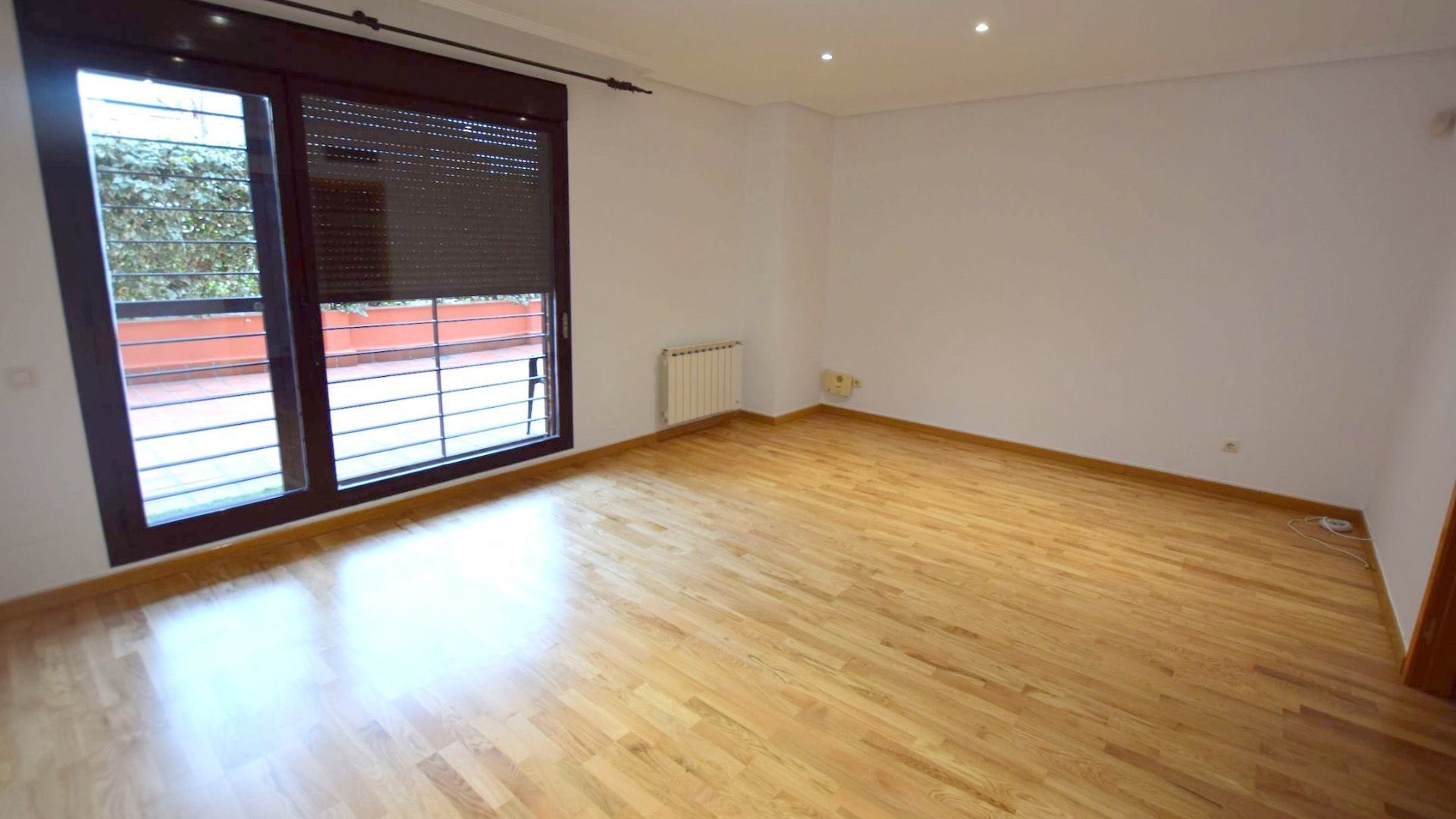 Bedroom of Planta baja to rent in Pozuelo de Alarcón  with Air Conditioner, Heating and Private garden