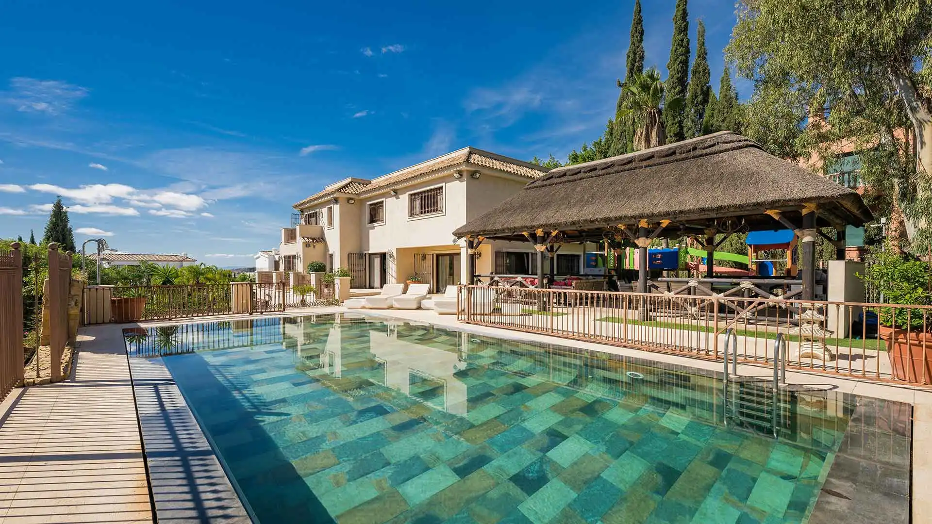 Casa con piscina in vendita a La Quinta, imagen 3
