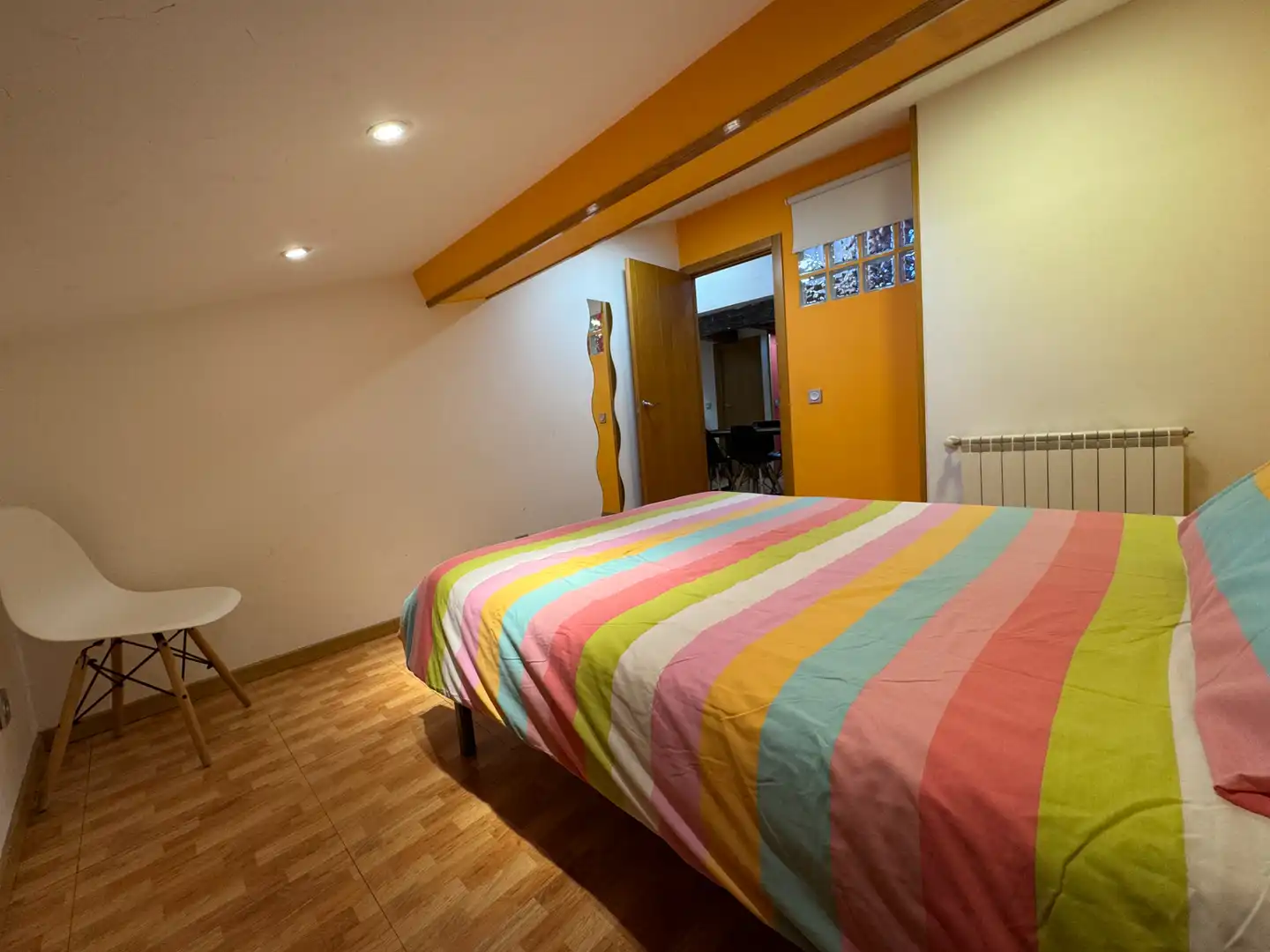 Habitación de Ático en venta en Jaca con Terraza, Trastero y Amueblado