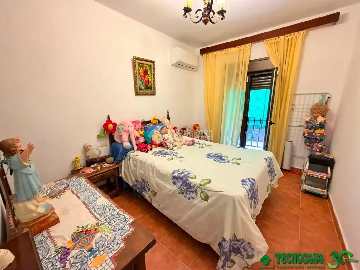 Habitación de Casa adosada en venta en Lanzahíta con Aire acondicionado y Calefacción