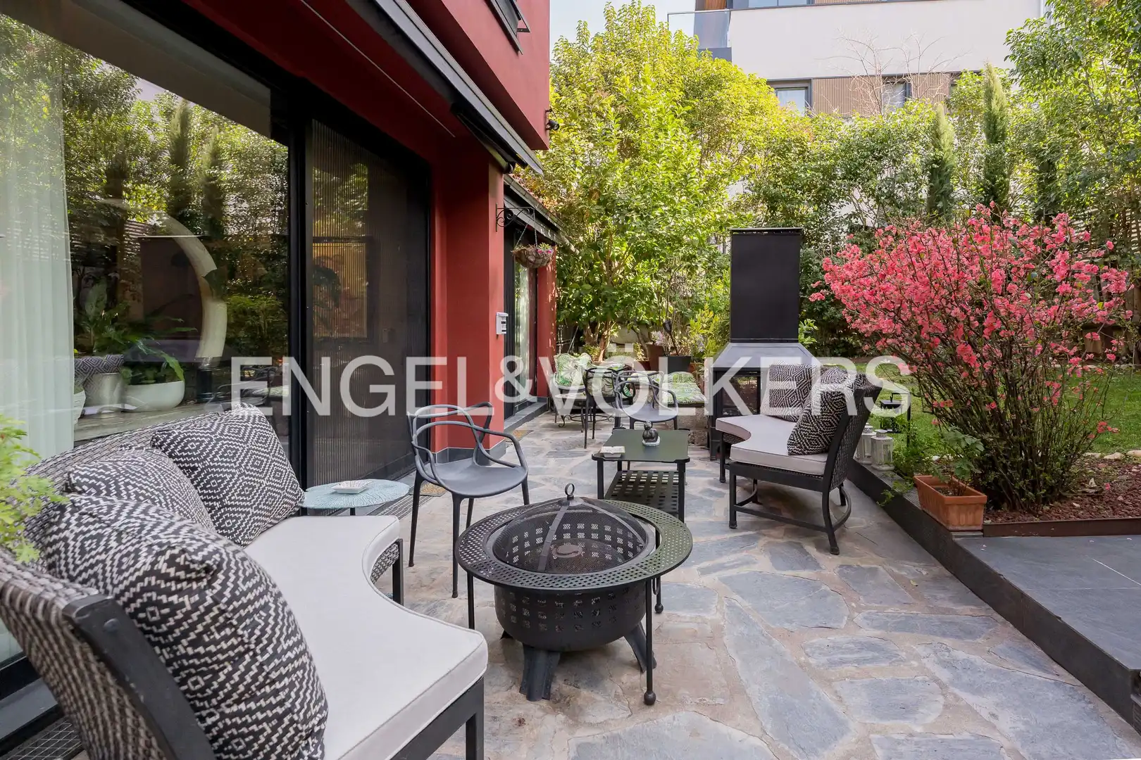 Terrace of Houses for sale in Madrid  with Air Conditioner, Heating and Private garden