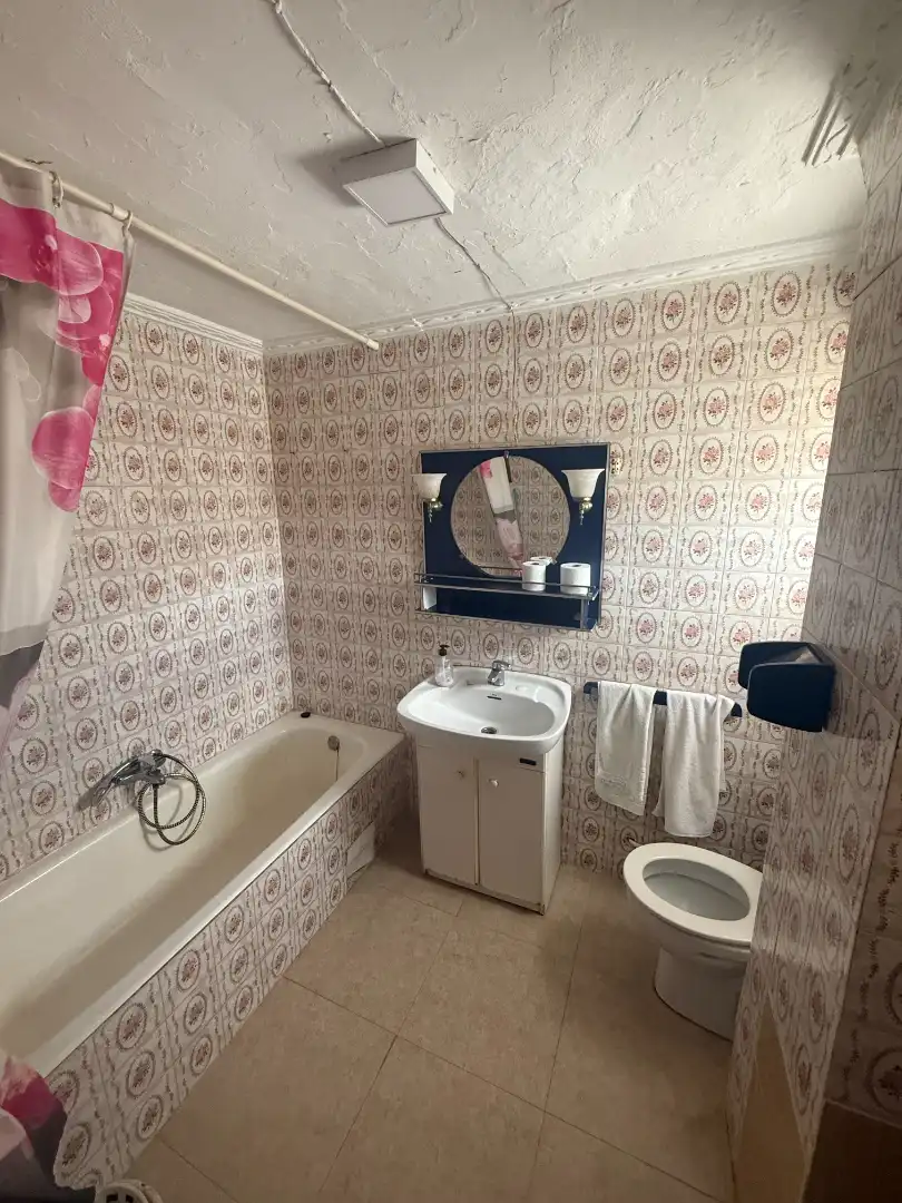 Badezimmer von Wohnung zum Verkauf in Villarrobledo mit Heizung, Privatgarten und Abstellraum