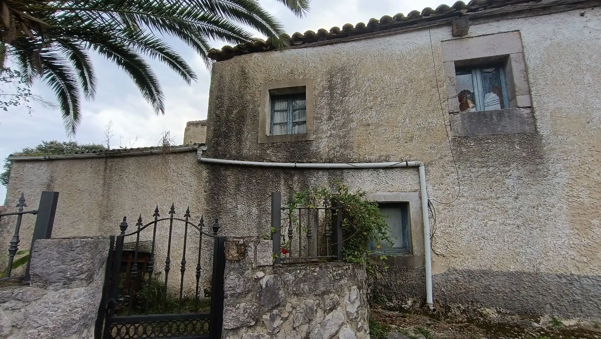 Exterior view of Country homes for sale in Llanes  with Private garden