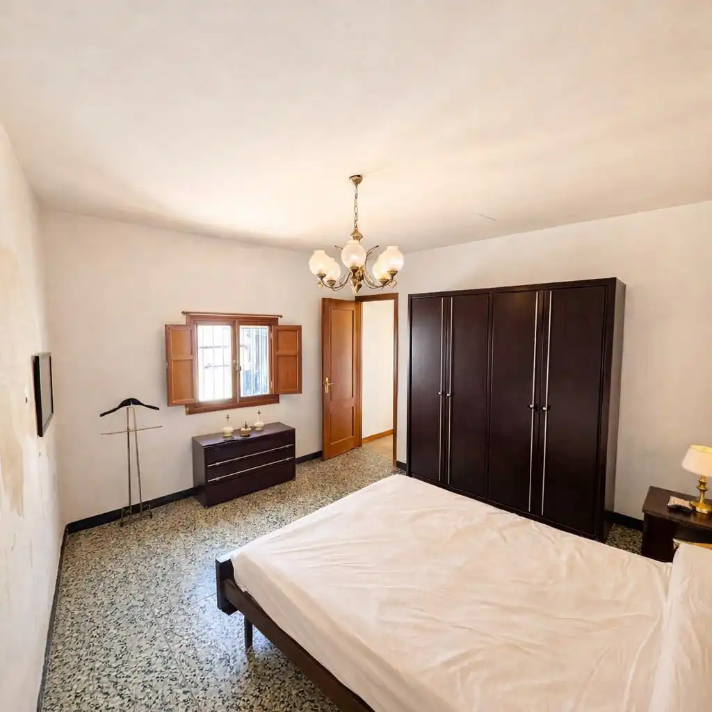 Habitación de Casa adosada en venta en Xàtiva con Aire acondicionado, Terraza y Amueblado