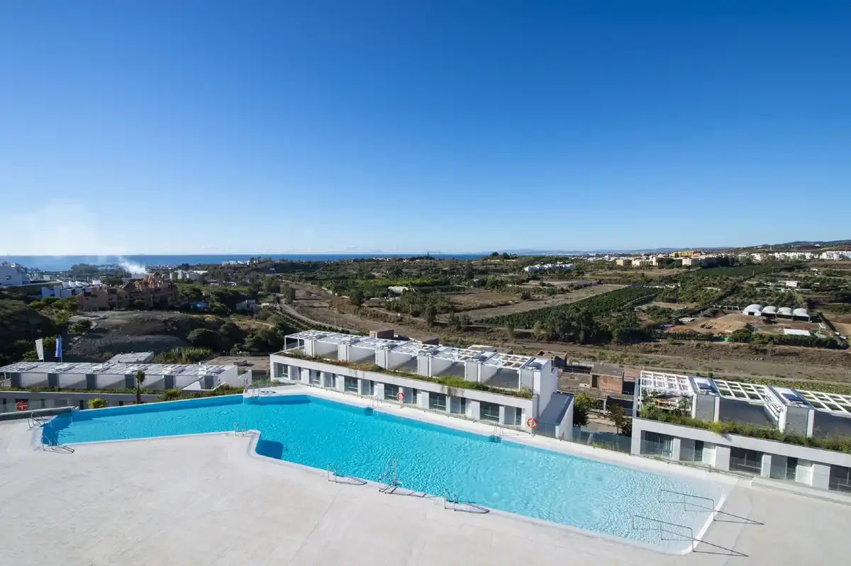Swimming pool of Commercial properties for sale in Estepona