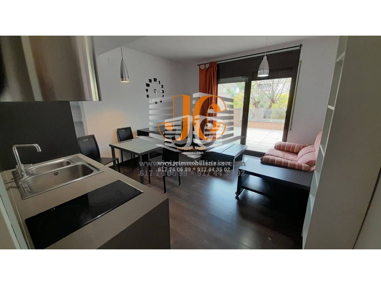 Exterior view of Apartment to rent in Tortosa  with Air Conditioner, Terrace and Furnished