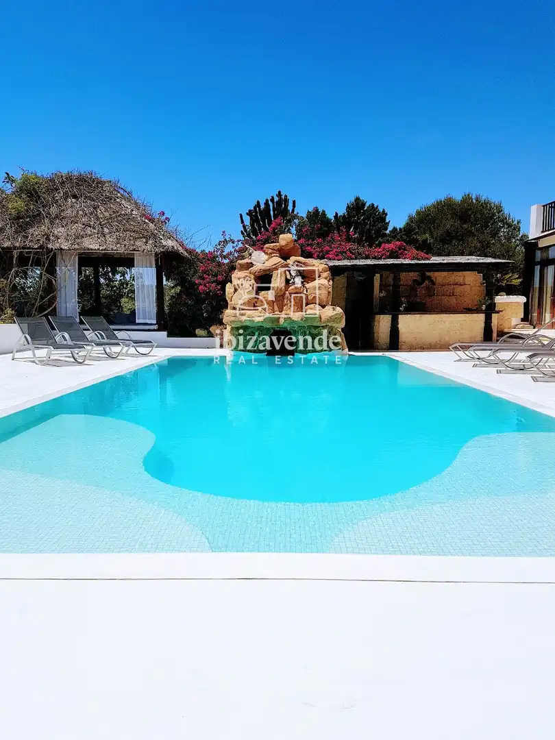 Swimming pool of Houses for sale in Santa Eulària des Riu  with Air Conditioner, Private garden and Terrace