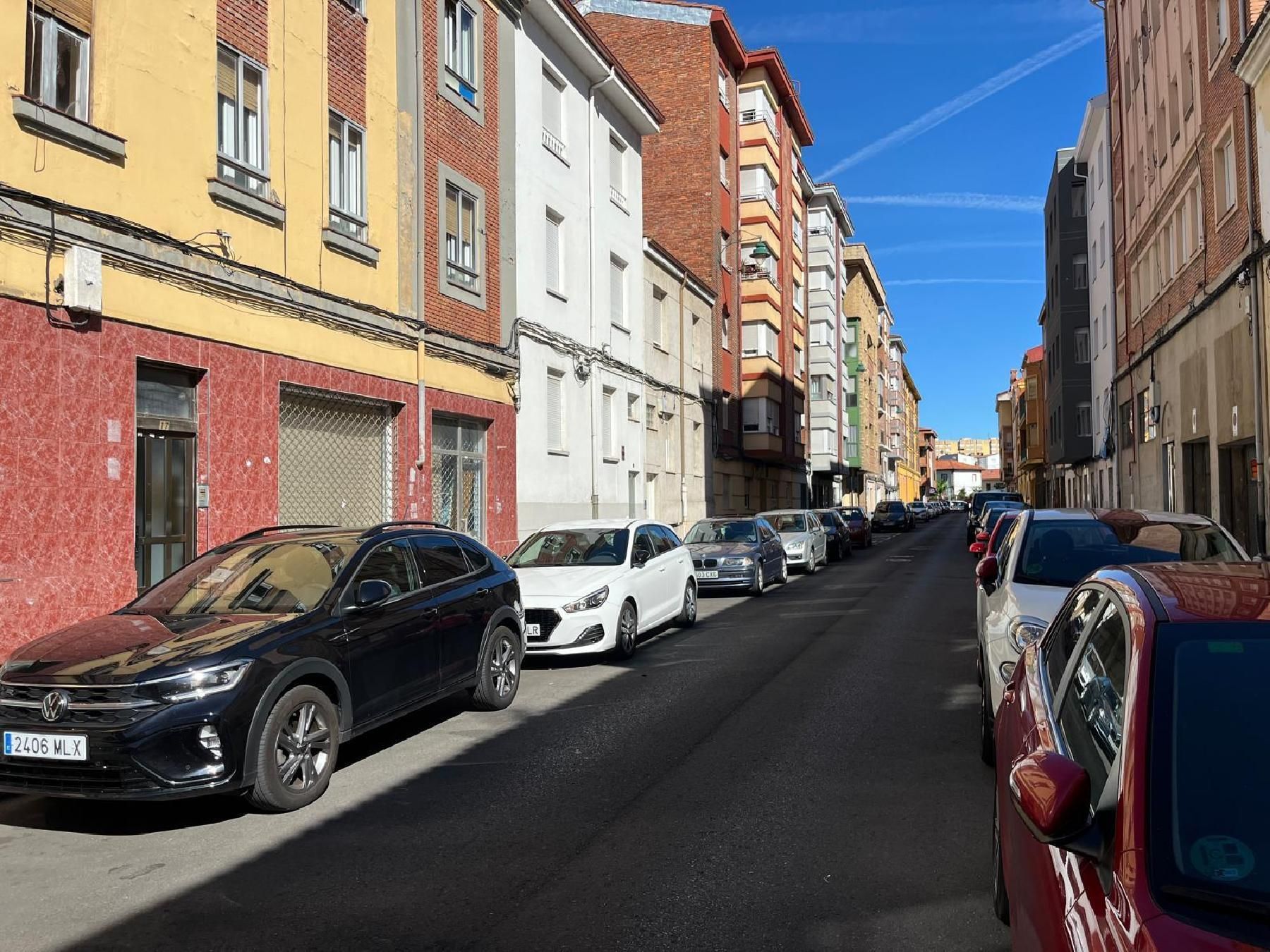 Vista exterior de Casa o chalet en venta en León Capital 