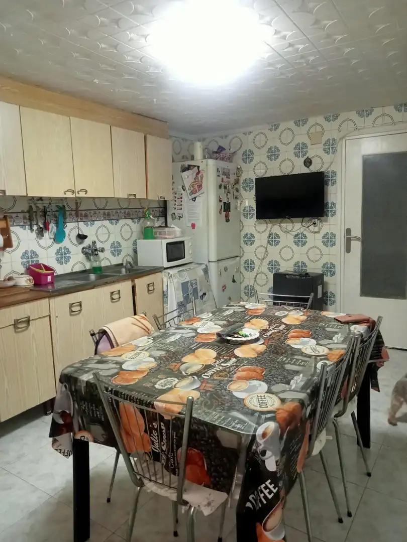 Cuina de Casa adosada en venda en Monóvar  / Monòver amb Jardí privat, Terrassa i Balcó
