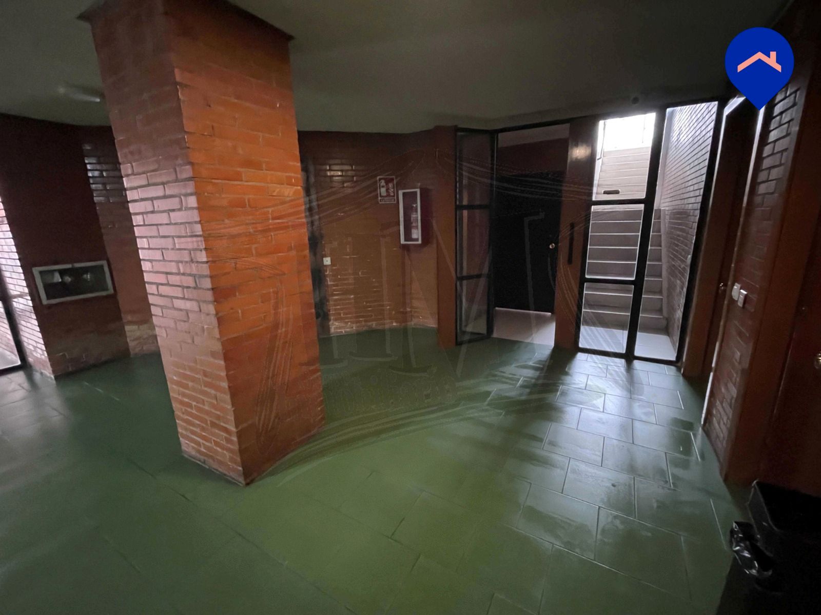 Piso en venta en  Madrid Capital con Terraza, Balcón y Alarma