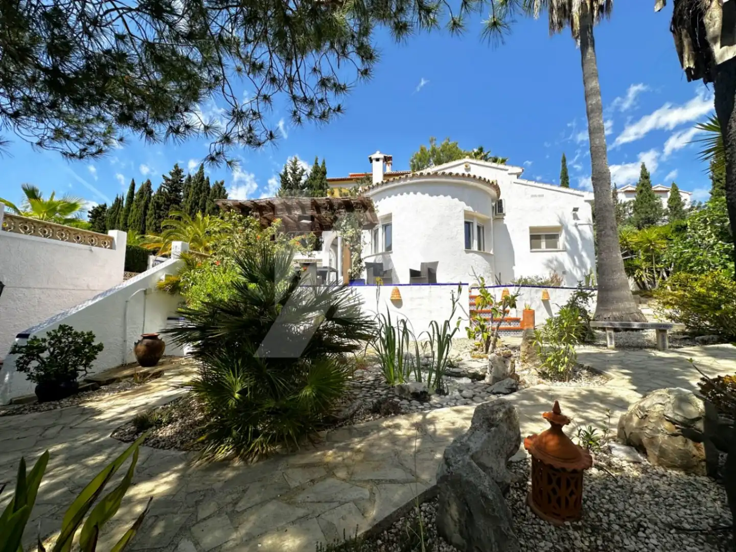 Vista exterior de Casa o chalet en venta en Benitachell / El Poble Nou de Benitatxell con Aire acondicionado, Calefacción y Jardín privado