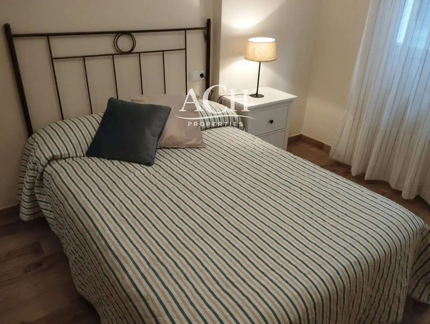 Habitación de Piso de alquiler en Getxo  con Calefacción, Terraza y Amueblado