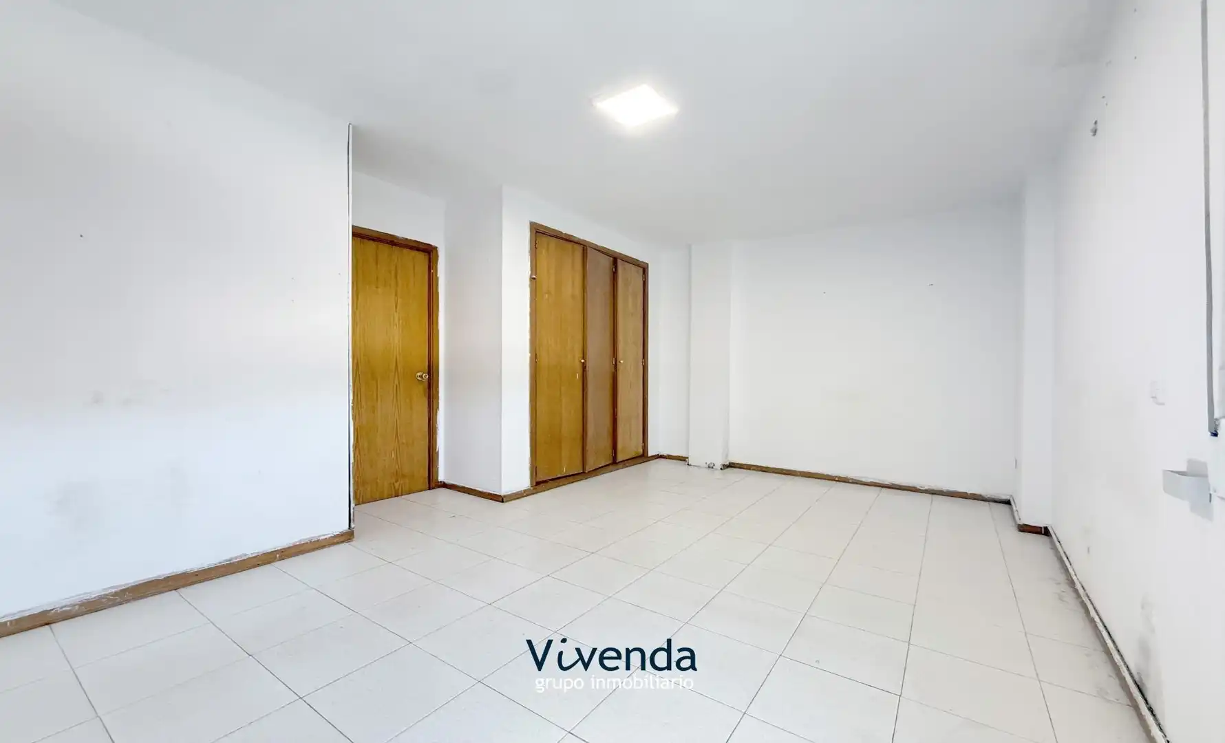 Vista exterior de Casa adosada en venta en Madrid con Aire acondicionado, Calefacción y Trastero