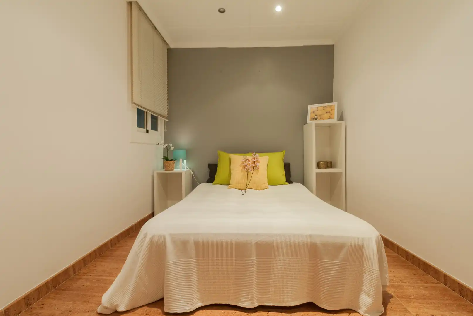 Schlafzimmer von Wohnung zum Verkauf in Barcelona mit Waschmaschine