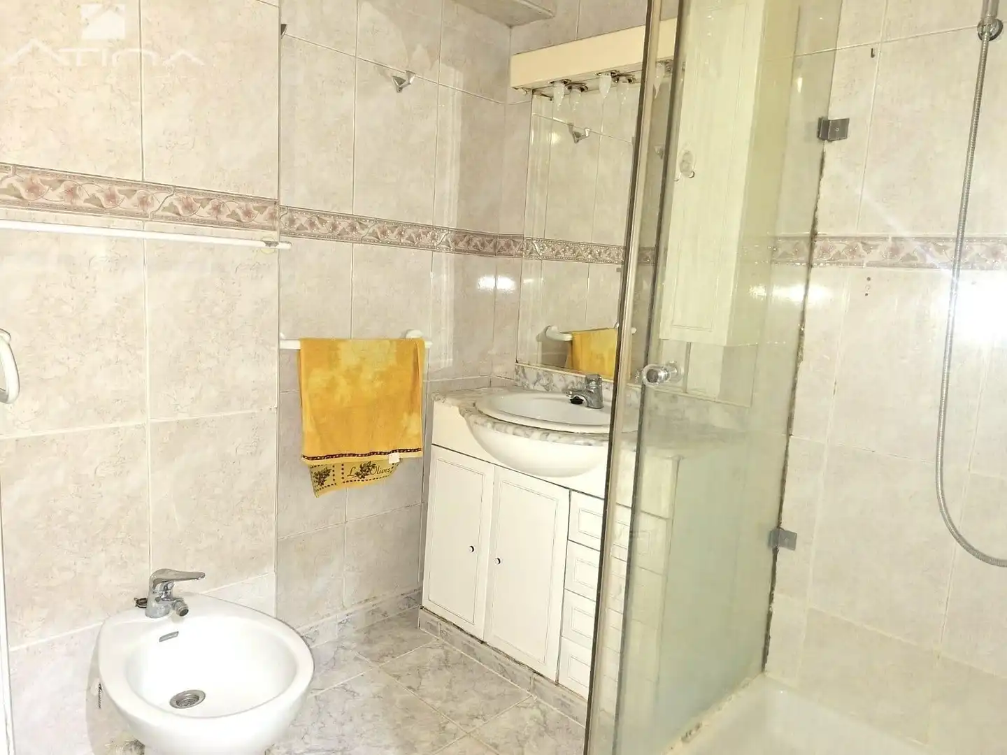 Badezimmer von Wohnung zum Verkauf in Gandia