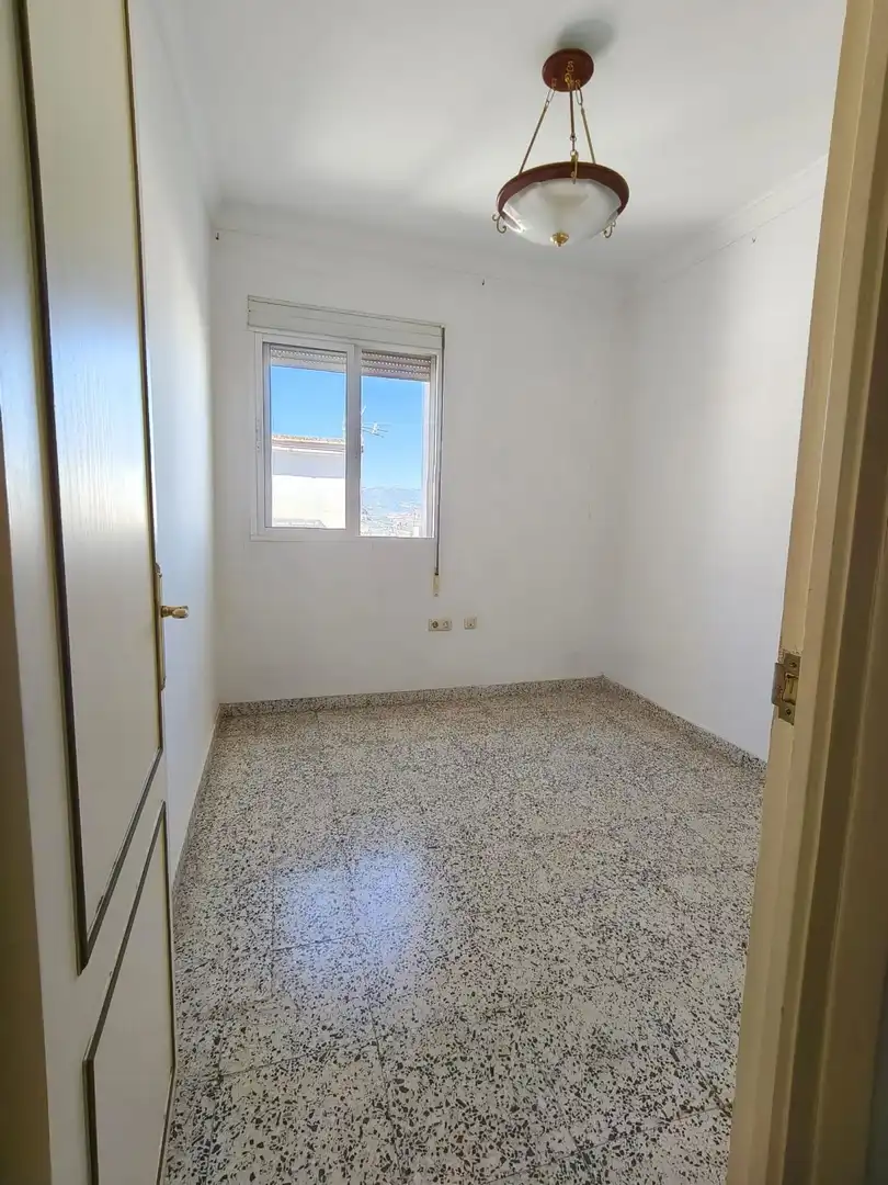 Bedroom of Flat for sale in Olvera