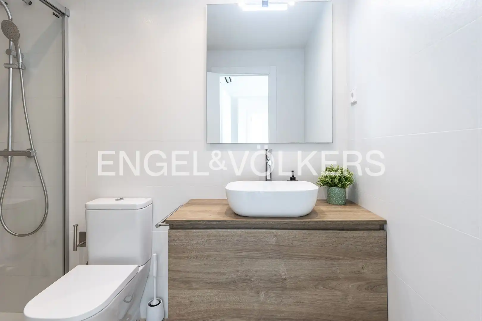 Baño de Piso en venta en Sant Adrià de Besòs con Aire acondicionado, Calefacción y Parquet