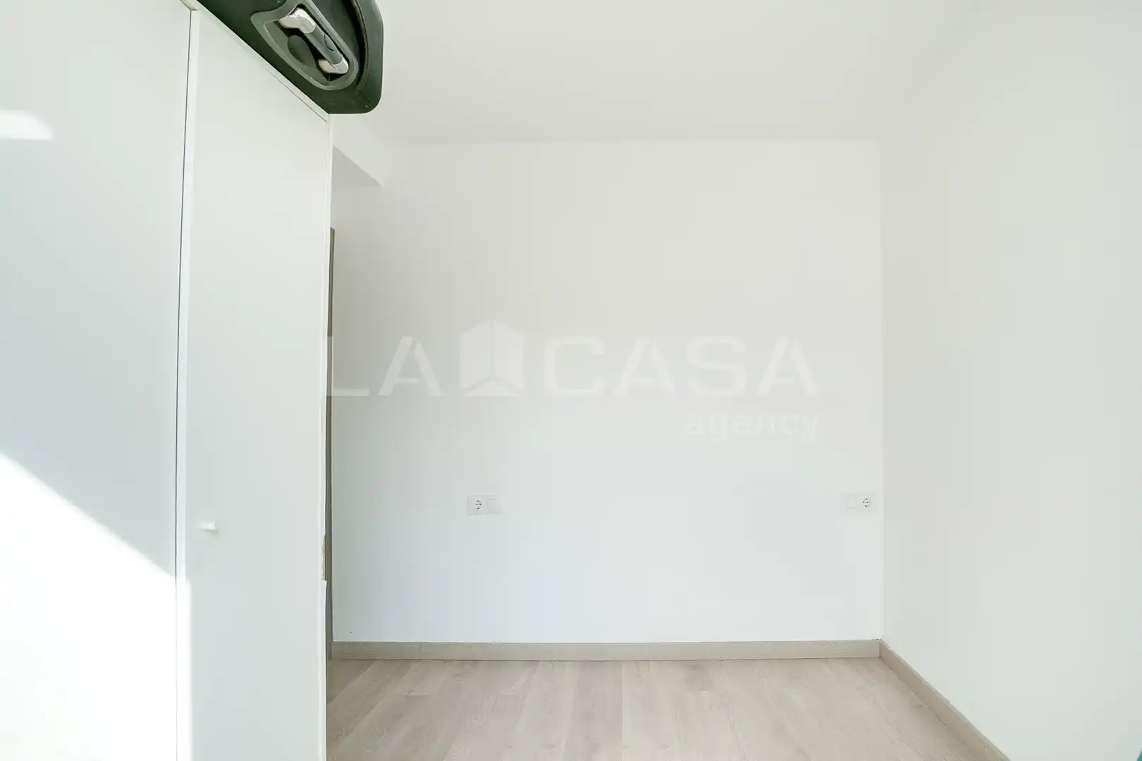 Attic for sale in L'Hospitalet de Llobregat  with Balcony