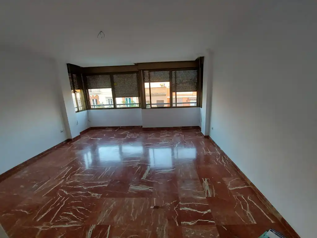 Sala de estar de Piso de alquiler en Sevilla con Aire acondicionado, Calefacción y Horno