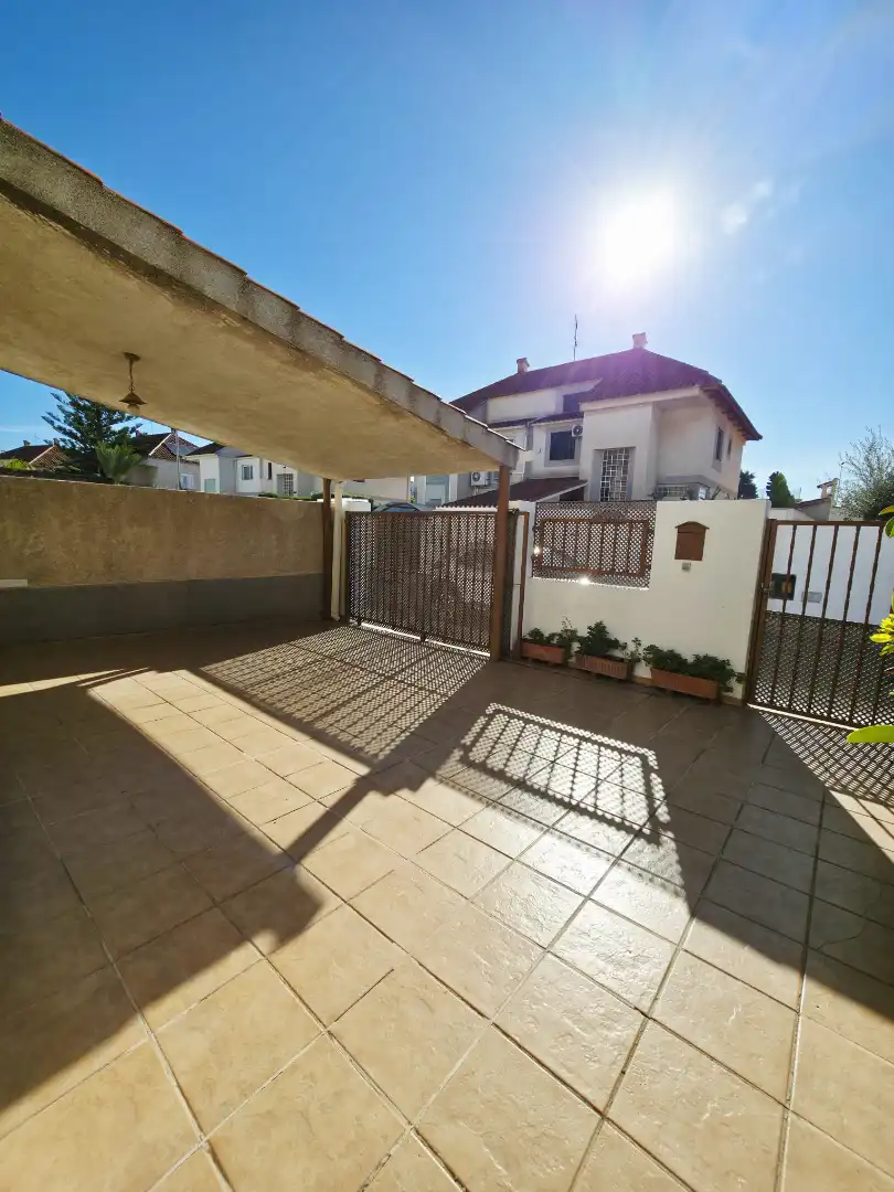 Terrassa de Casa o xalet en venda en Picanya amb Aire condicionat, Jardí privat i Terrassa