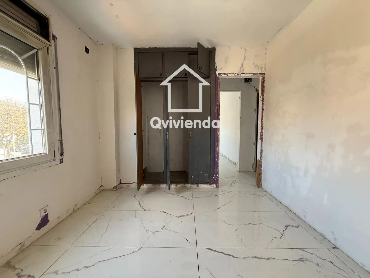 Habitación de Casa adosada en venta en Palau-solità i Plegamans con Piscina