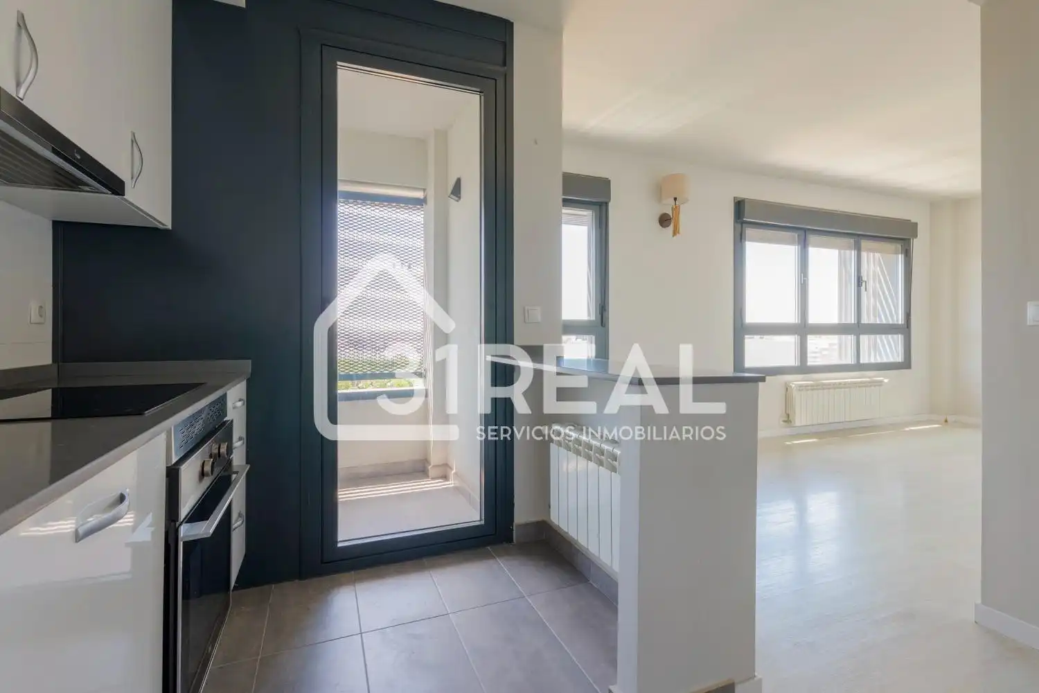 Schlafzimmer von Wohnung zum Verkauf in Madrid mit Heizung, Privatgarten und Gemeinschaftspool
