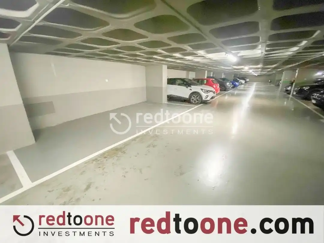 Parking de Piso de alquiler en Alicante / Alacant con Aire acondicionado, Terraza y Horno