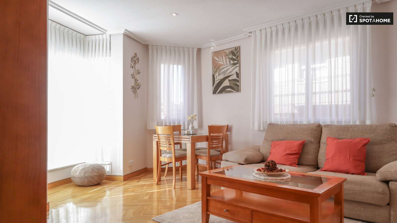 Apartament per a compartir a Valdeacederas