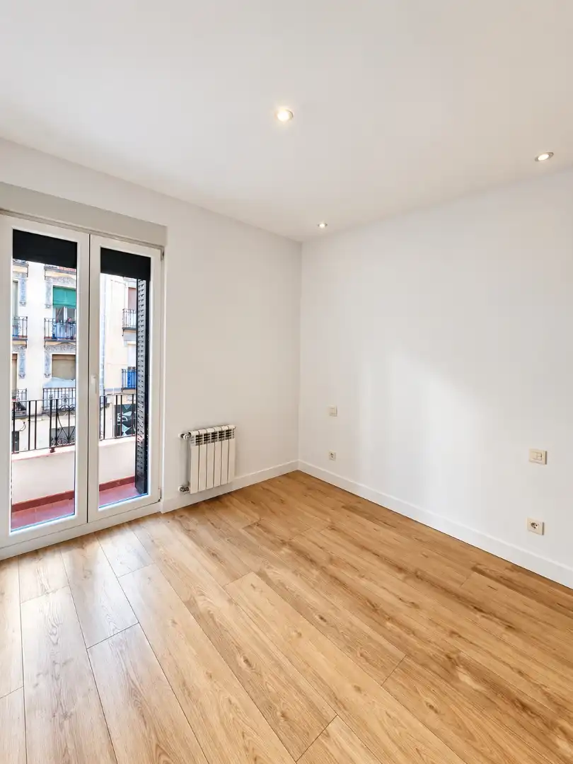 Flat with terrace for sale in Calle de Sebastián Elcano, imagen 8